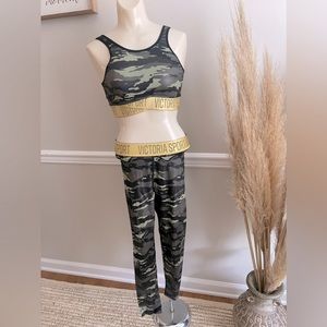 Victoria's Secret workout set Camo green and Gold Sports Bra and pants set sizeM